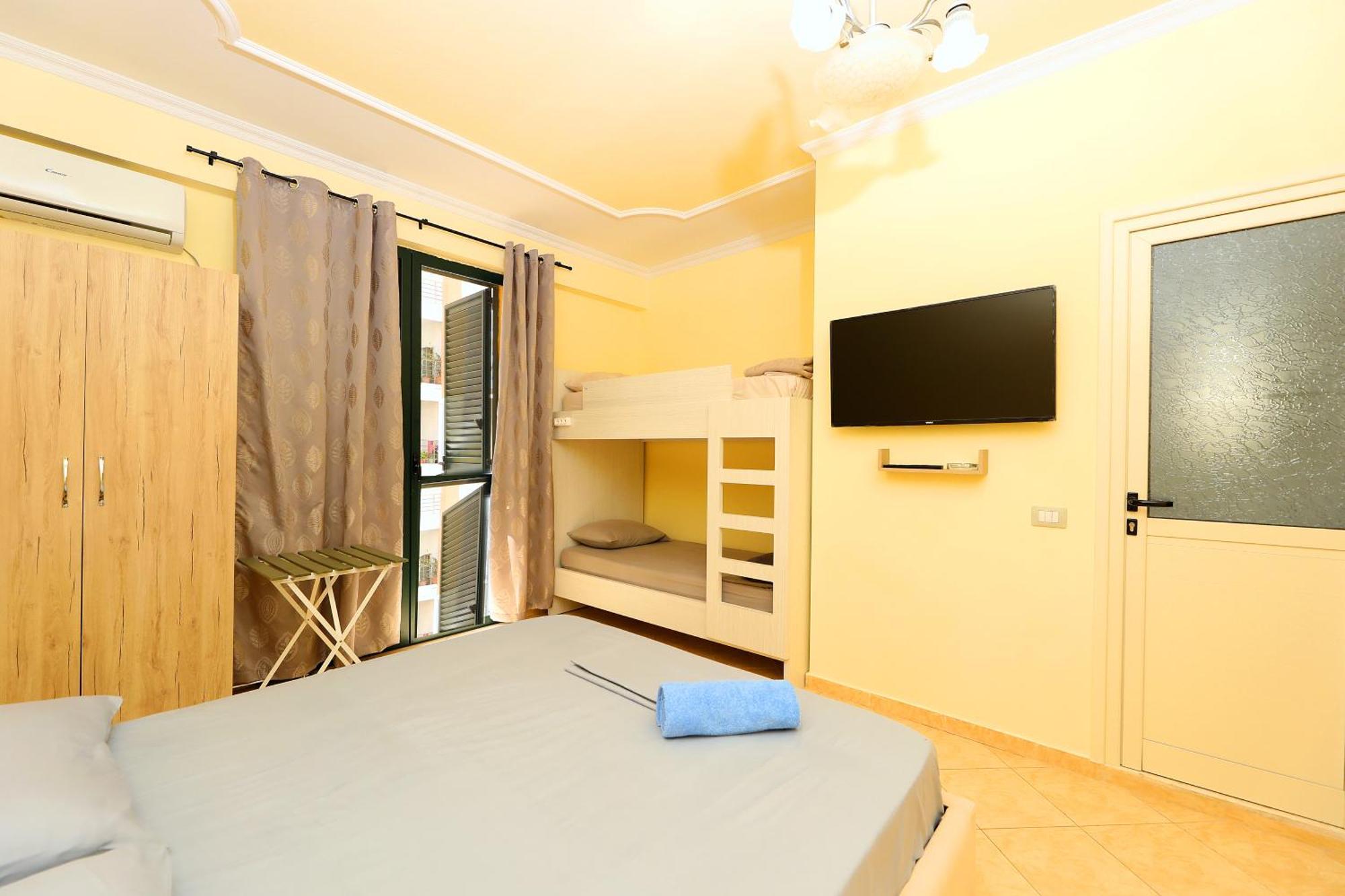 Sunny Side Apartments Vlorë Exterior foto